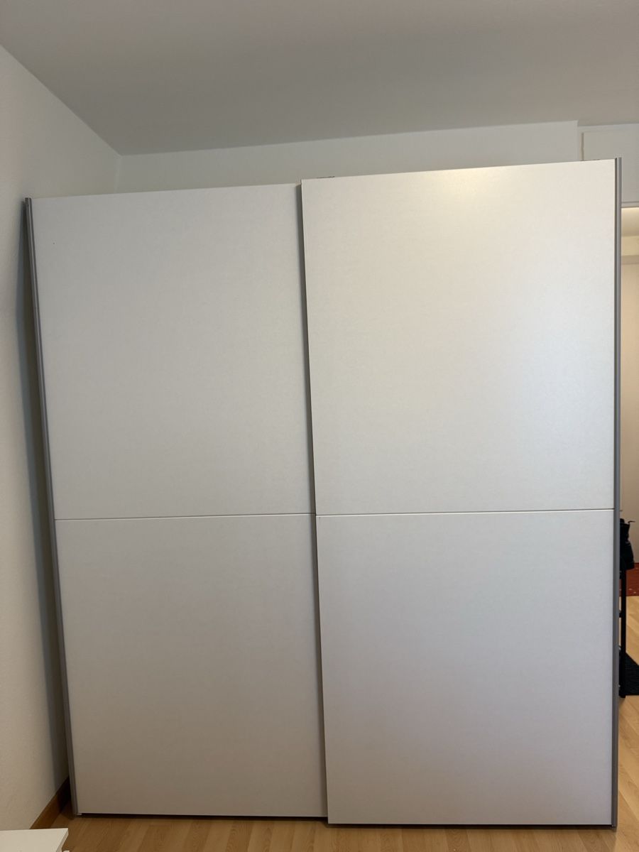 Armadi: Weisser Schrank – Usato da St. Gallen venduto da klu_5mkg 1