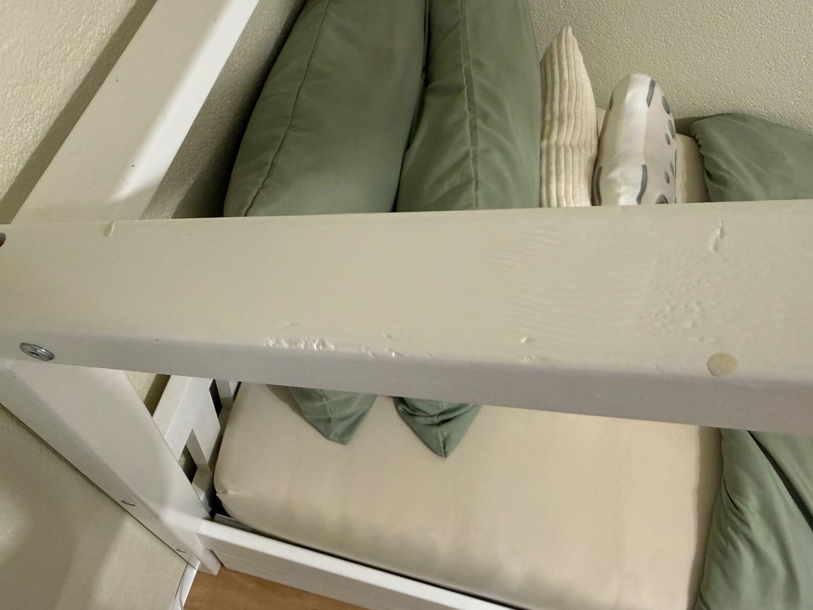 Letti: Hausbett – Usato da Naters venduto da Zelja88 7