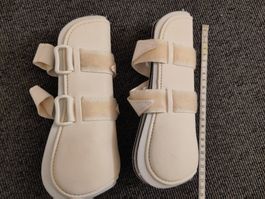 Racing Tack Gamaschen Set in WEISS fürs Turnier