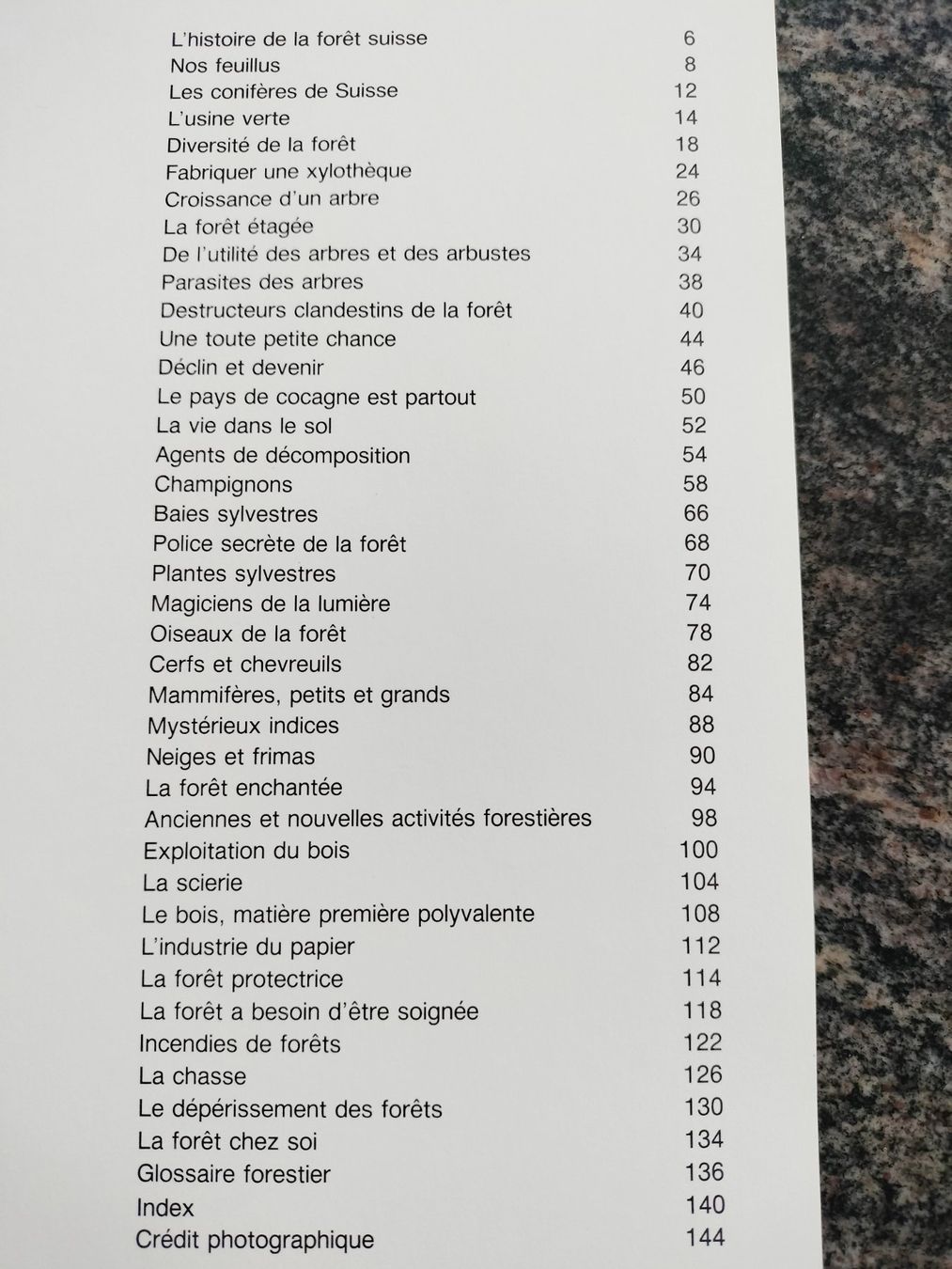 Libri: LA FORÊT Découvrez la forêt avec Silva – Usato da Cortaillod venduto da rozinna 1