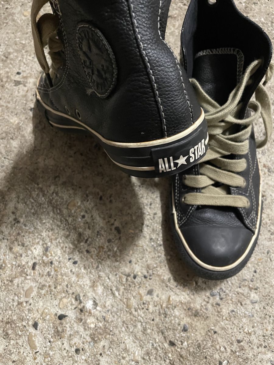 Converse Scarpe da uomo: Converse All Star Leder Sneaker Schwarz Grösse 40 – Usato da Neuchatel venduto da shi_9fzw 1