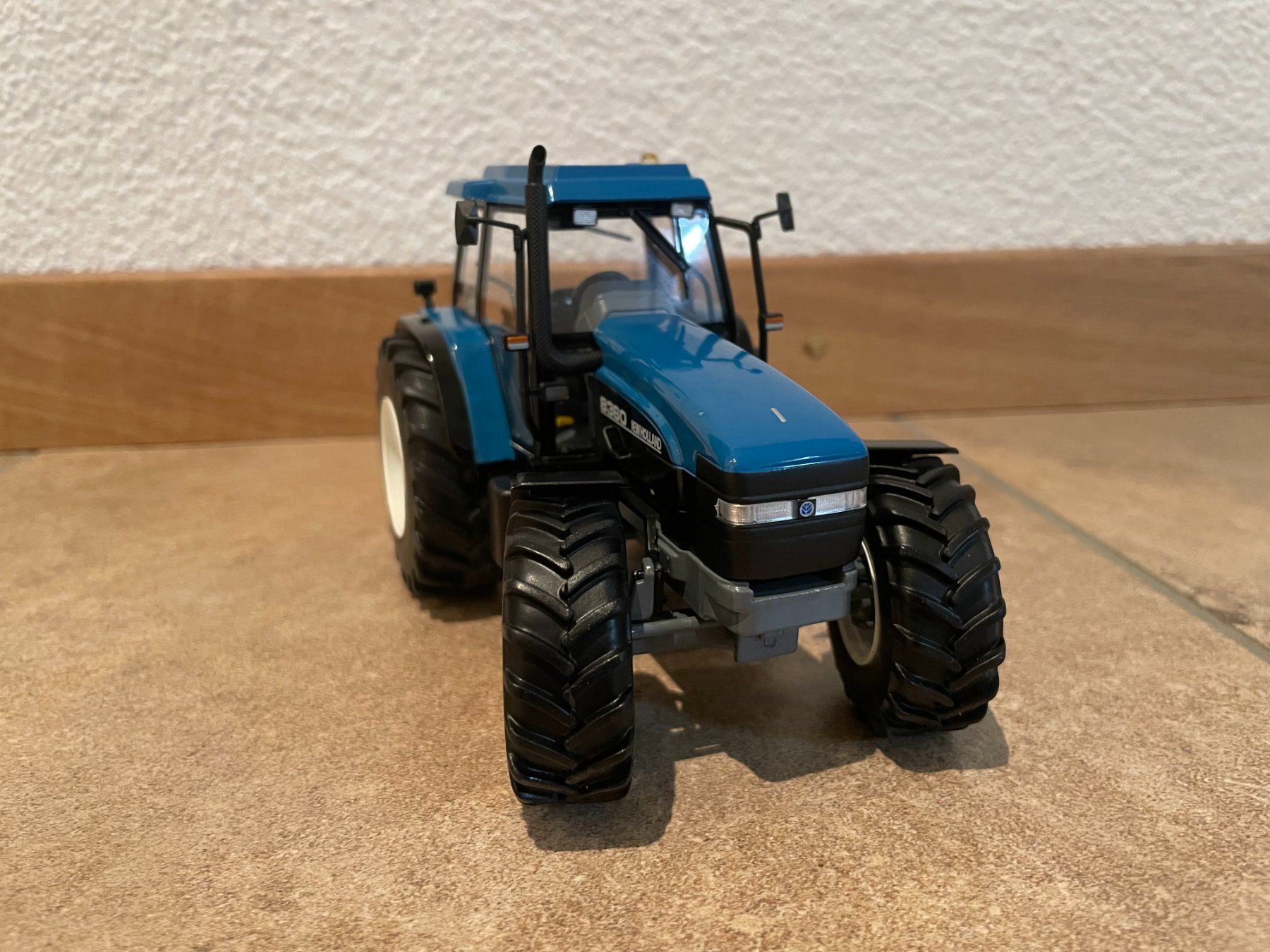 New Holland Traktoren: New Holland 8360 von Replicagri – Neu und originalverpackt aus Kreuzlingen von Stefan1150 1