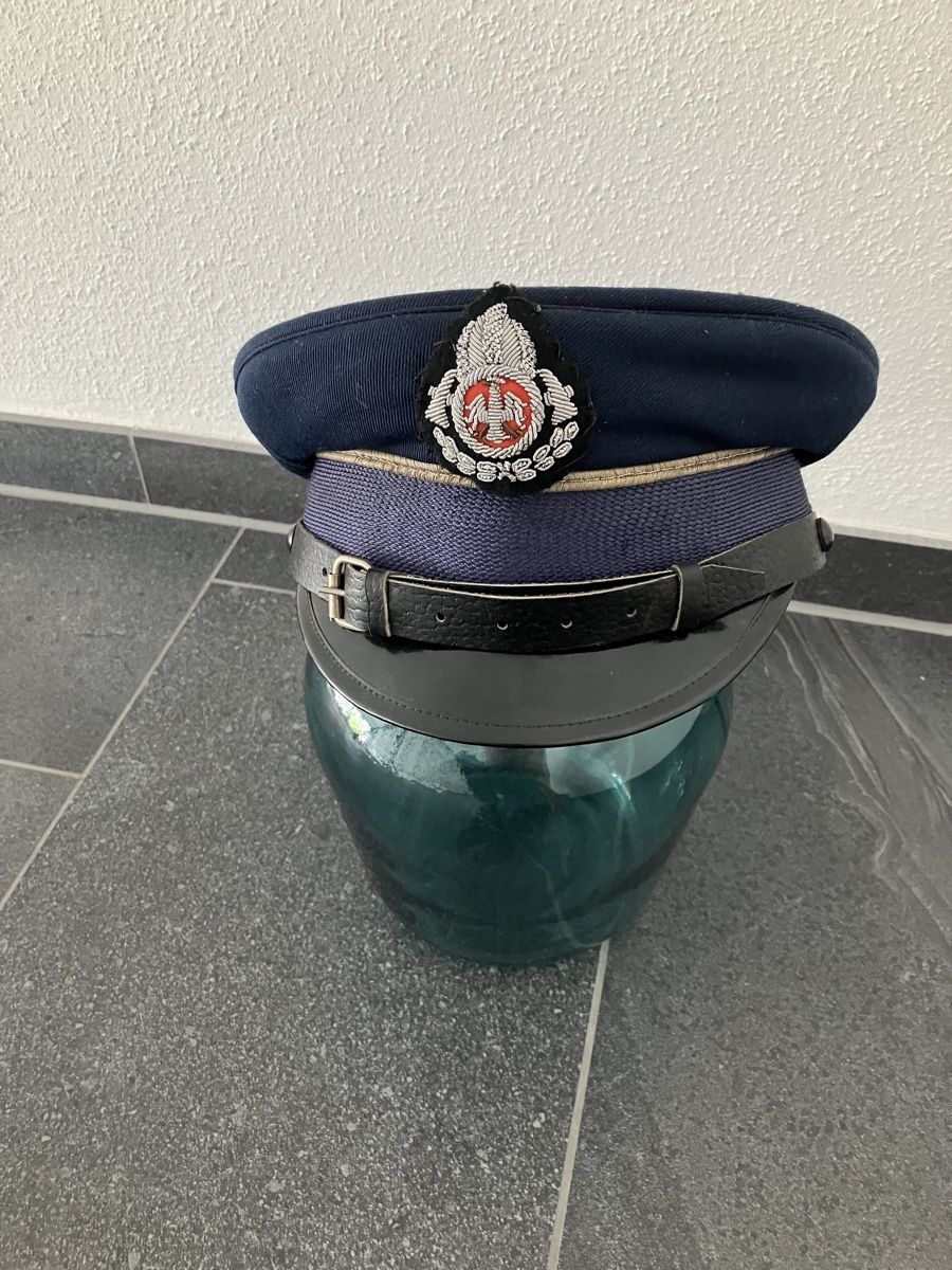 Uniformi: Polizei Mütze, Hut – Usato da Bettwiesen venduto da Zustand57 1