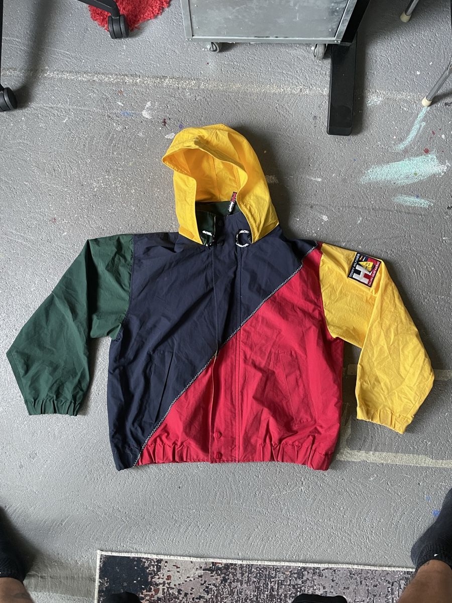Tommy Hilfiger Jacken: Tommy Hilfiger Windbreaker  – Neu (gemäss Beschreibung) aus Zürich von Dario_Mupf