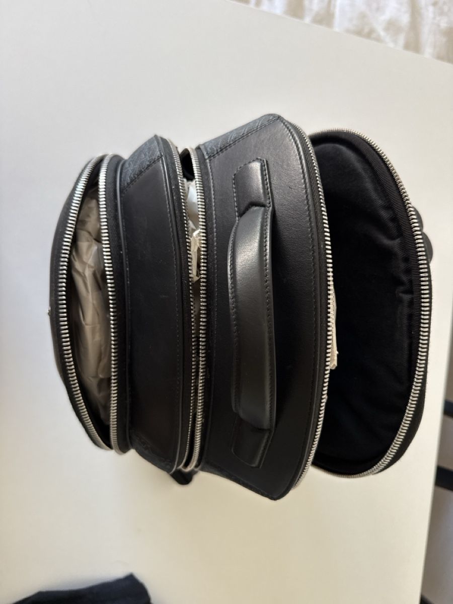 Montblanc Zaini: Sac à dos MONTBLANC M_Gram 4810, bleu. – Nuovo e nell'imballaggio originale da Cartigny venduto da Kelly.11 7