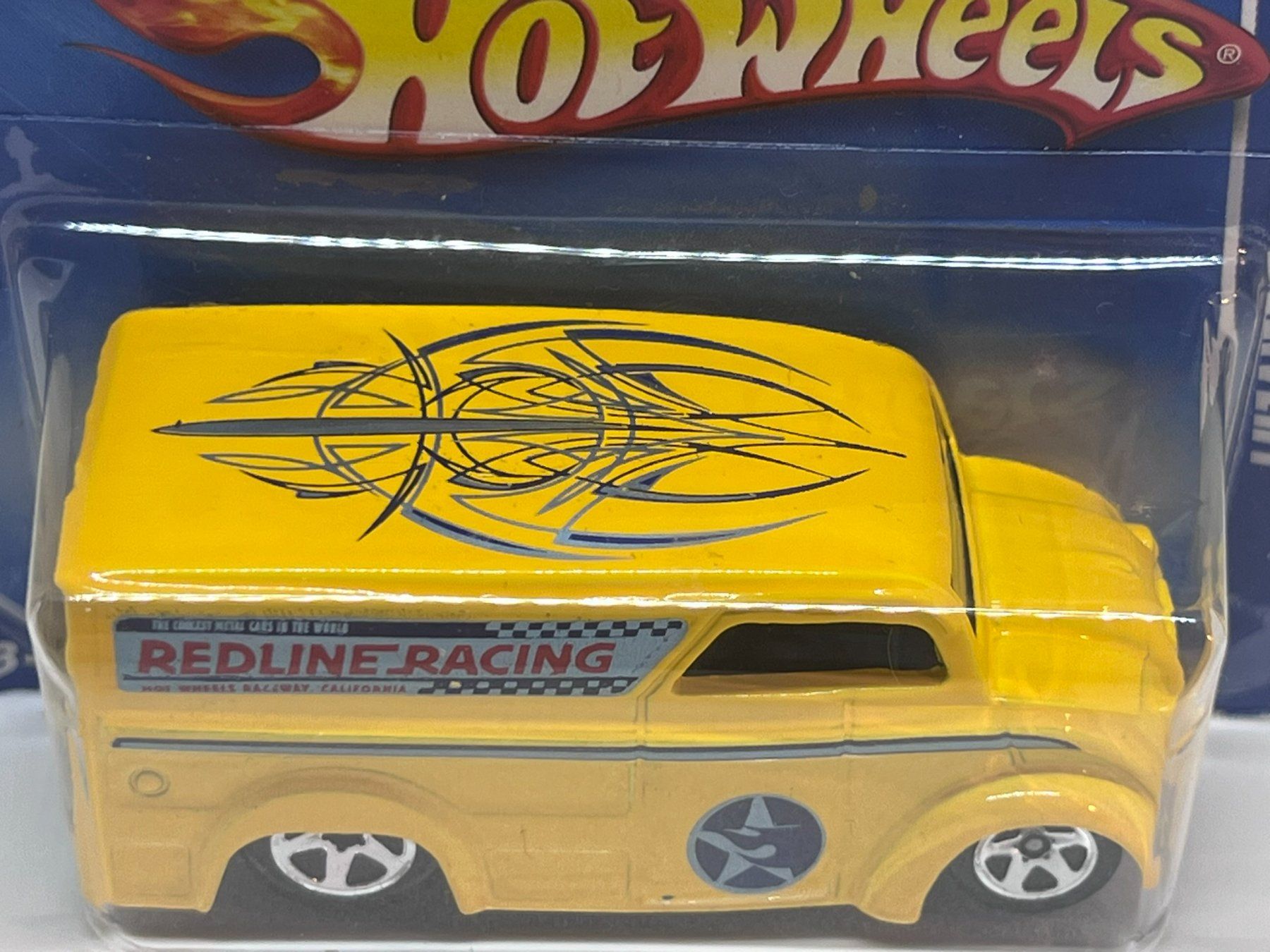 Hot Wheels Modellautos: Hot Wheels Dairy Delivery – Neu und originalverpackt aus Wildegg von LaaBoutique 2