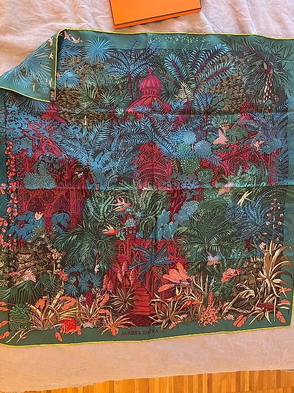 Foulards, Tücher & Schals: Hermes Scarf 90x90 Jardin de Sintra – Gebraucht aus Zürich von AnnaPech