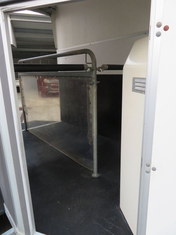 Sachentransportanhänger Pferdetransport Blomert T2 ab MFK 7