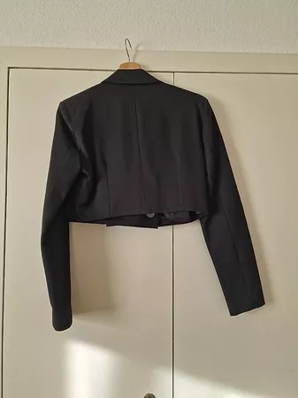 Kurzez schwarzer Blazer - Grösse 38