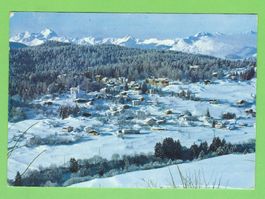 Flims-Waldhaus mit den Oberländerbergen
