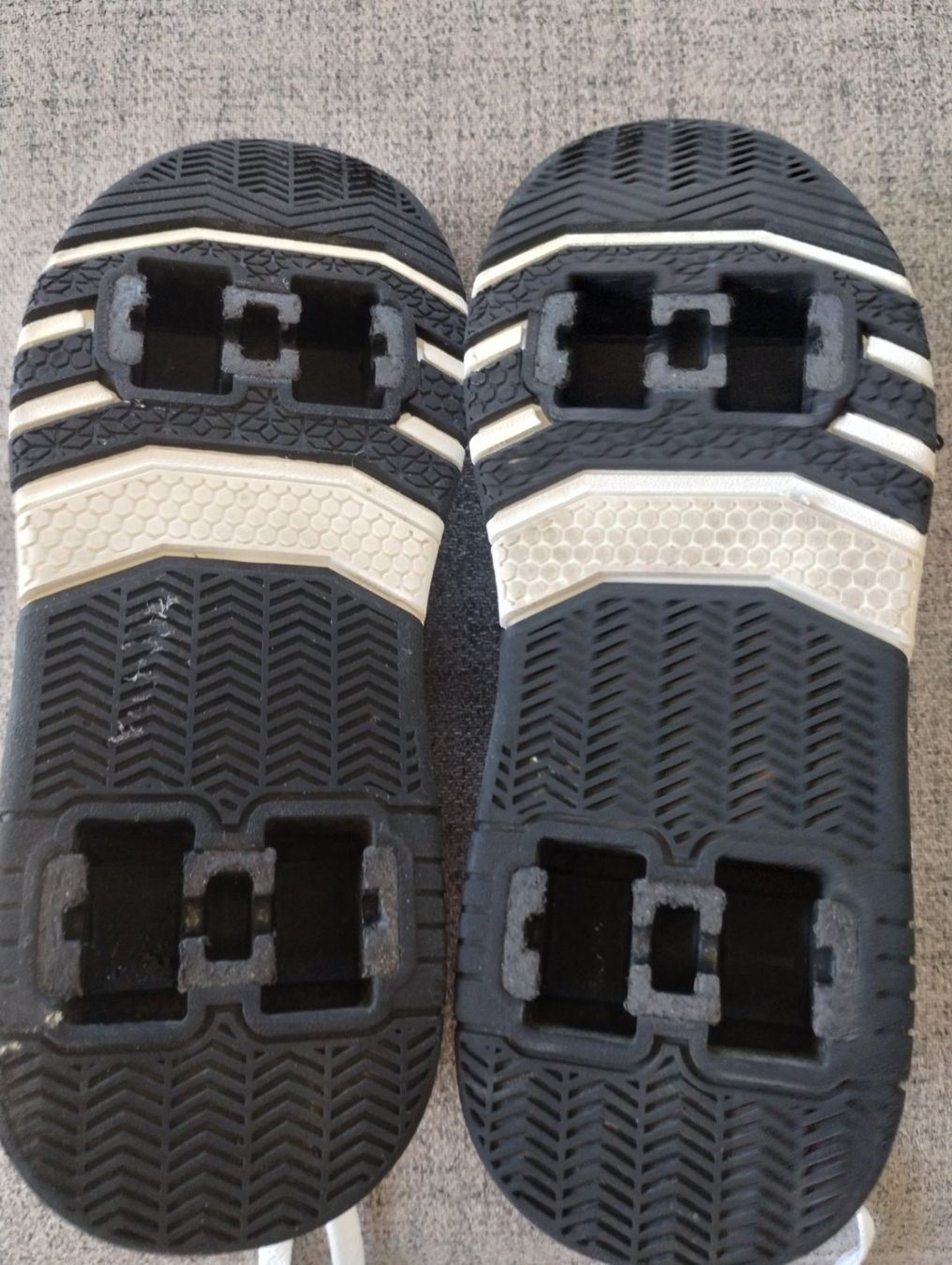 Scarpe per ragazzi: chaussures roulettes intégrées enfant 35 – Nuovo (secondo la descrizione) da Lausanne venduto da Martinucci 4