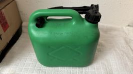 Grüner 5-Liter-Kanister für Benzin oder Diesel