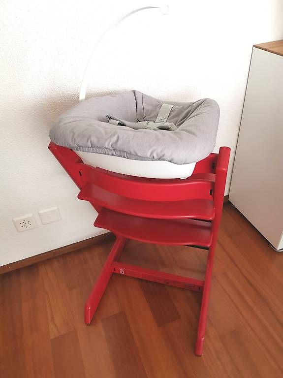 Stokke Seggioloni: Stokke Tripp Trapp mit Newbornschale – Usato da Luzern venduto da muelan01 2