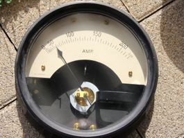 Ampèremeter bis 220A ev. aus Elektrolokomotive Messing