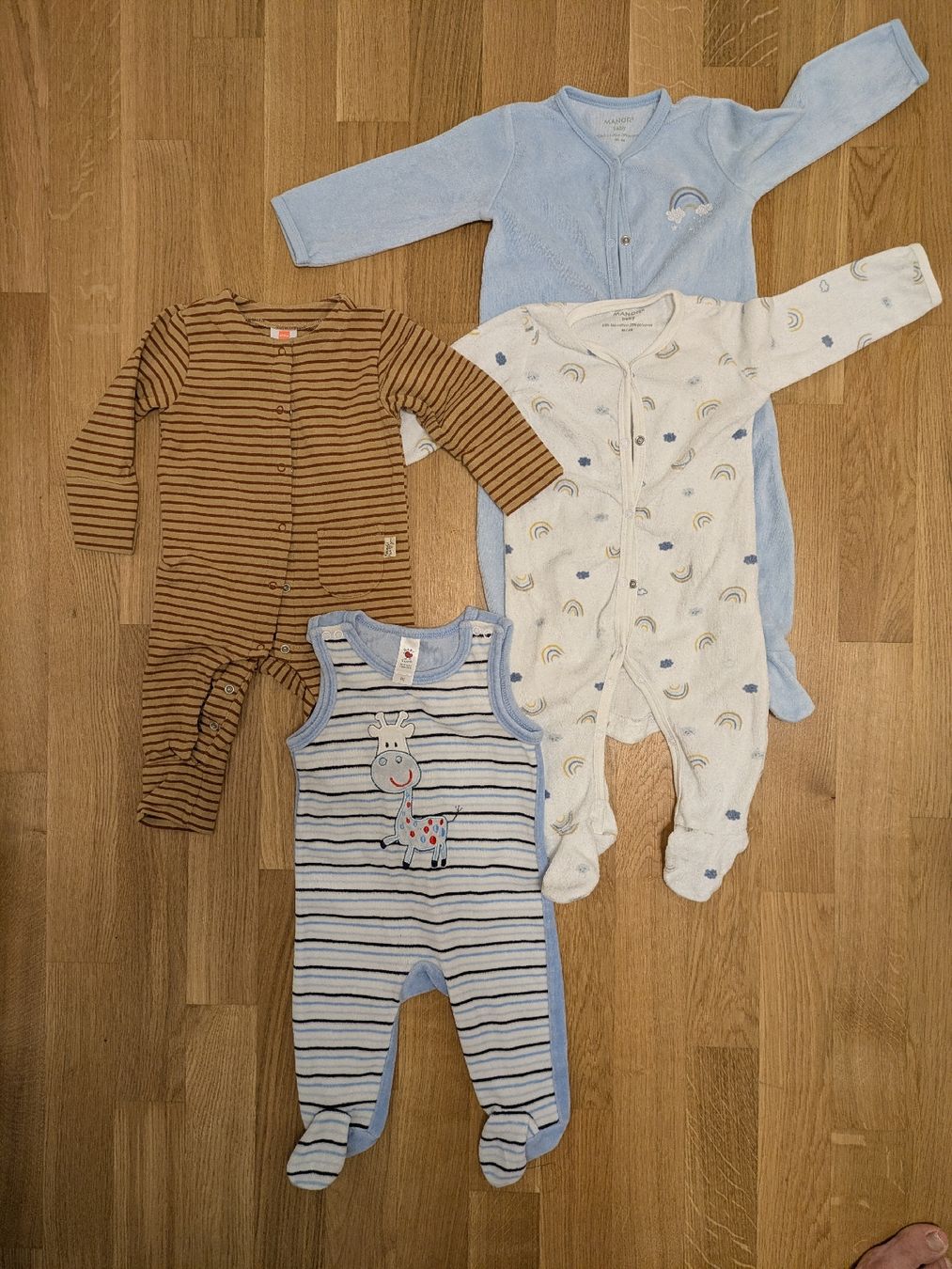 Lots de vêtements: Kinderkleider Paket Grösse 68, neutral/ Junge – D'occasion à Luzern par Maja.01 1