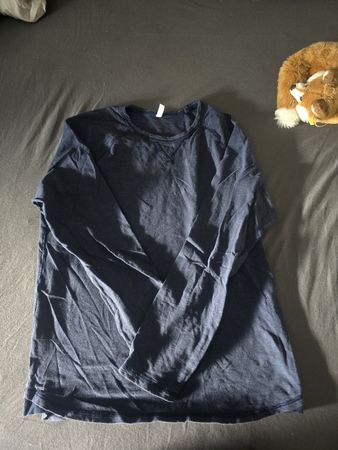 T-shirt manches longues bleu marine Benetton, taille M