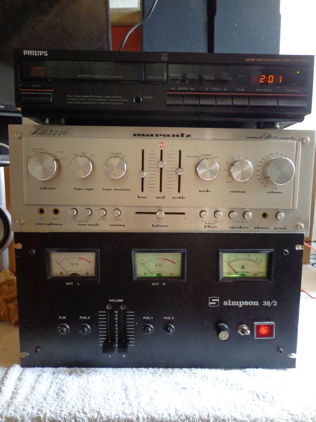 Marantz Amplificatori: Marantz Model 3250 Control Stereo Console Vorverstärker – Usato da Ligornetto venduto da Faffarel 8