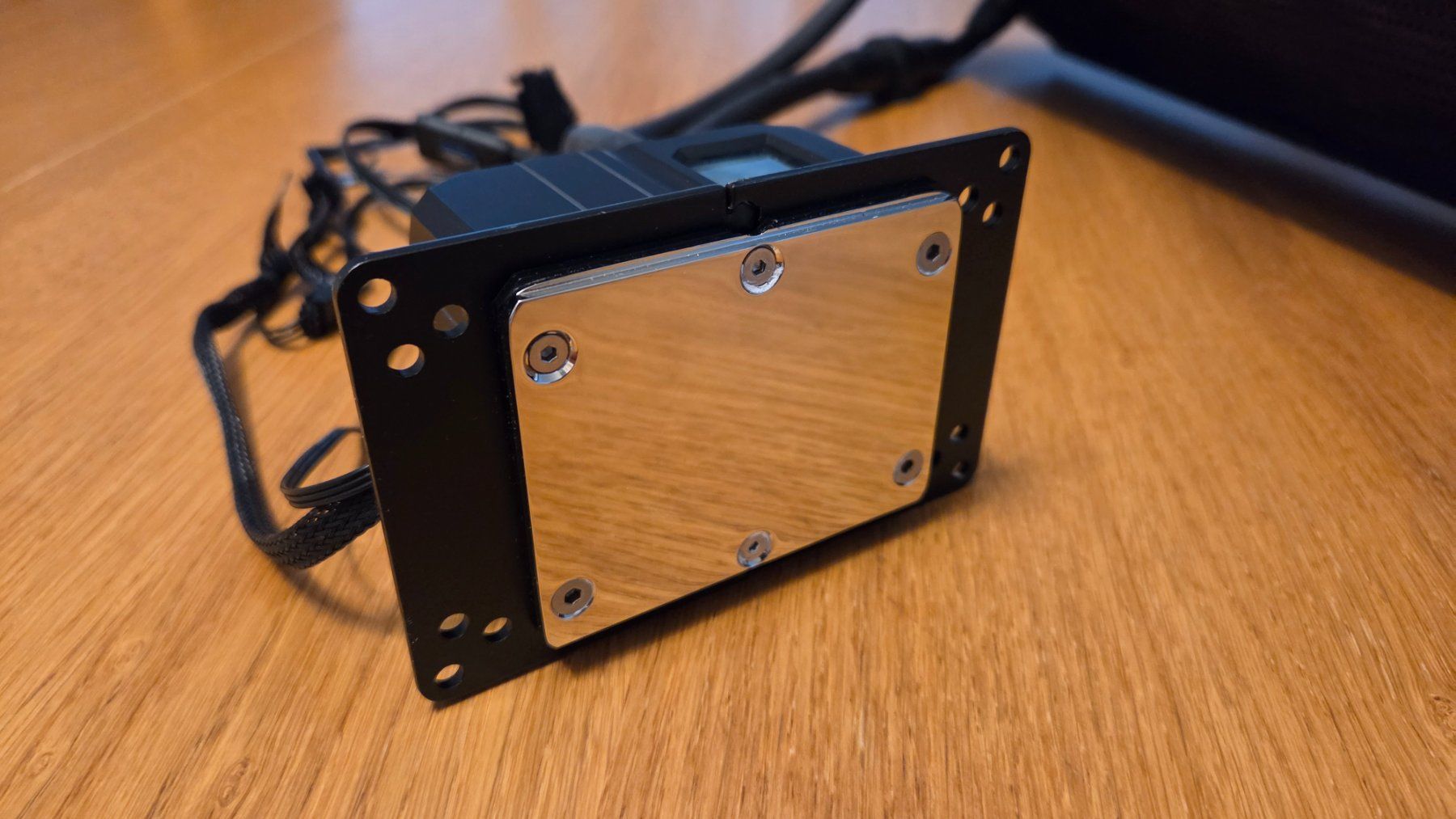 Alphacool Componenti elettronici: Alphacool Eisbaer Pro Aurora 420 CPU AIO – Usato da Chur venduto da egrecoe 4