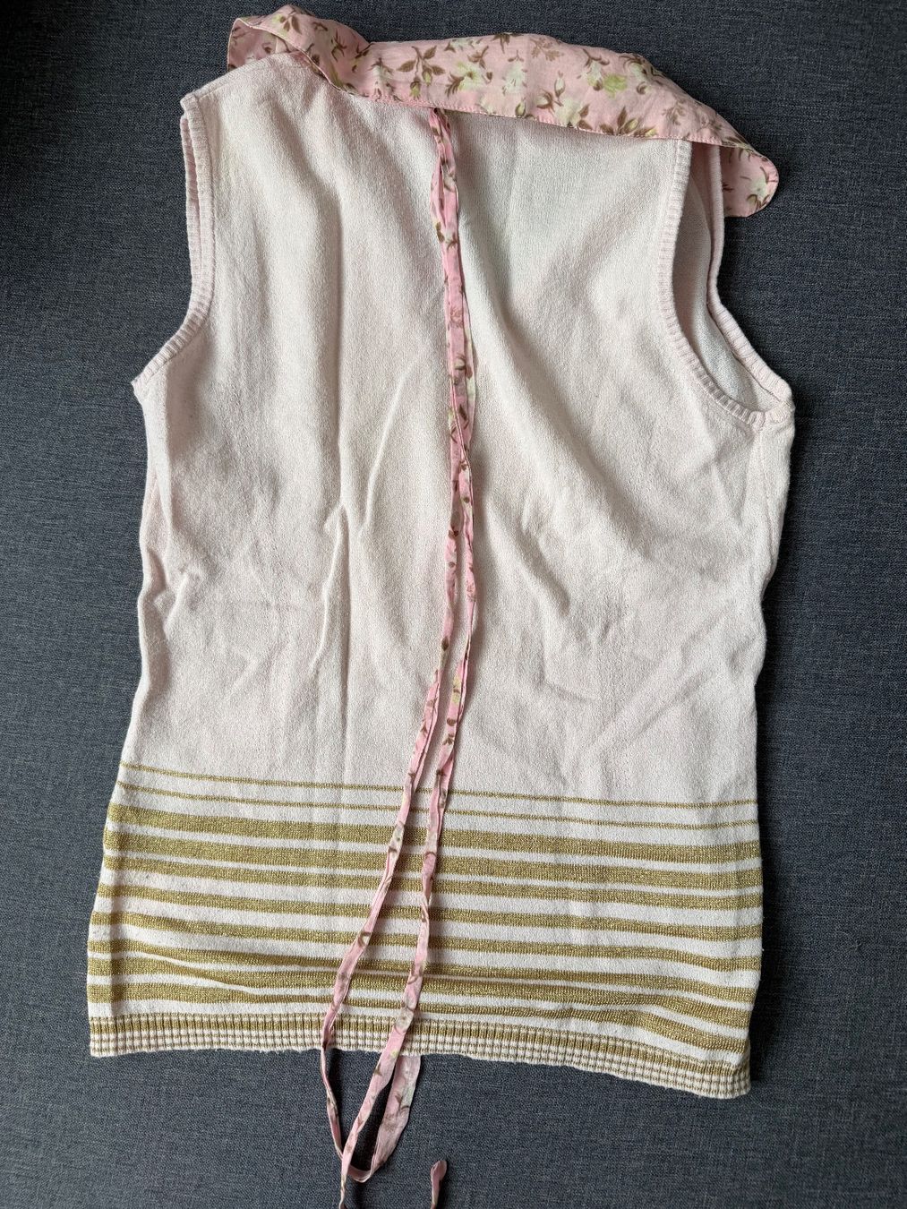Dolce & Gabbana Top: Herziges Dolce&Gabbana Blüschentop Gr it 44/D 38 – Usato da Zürich venduto da Pony74 3