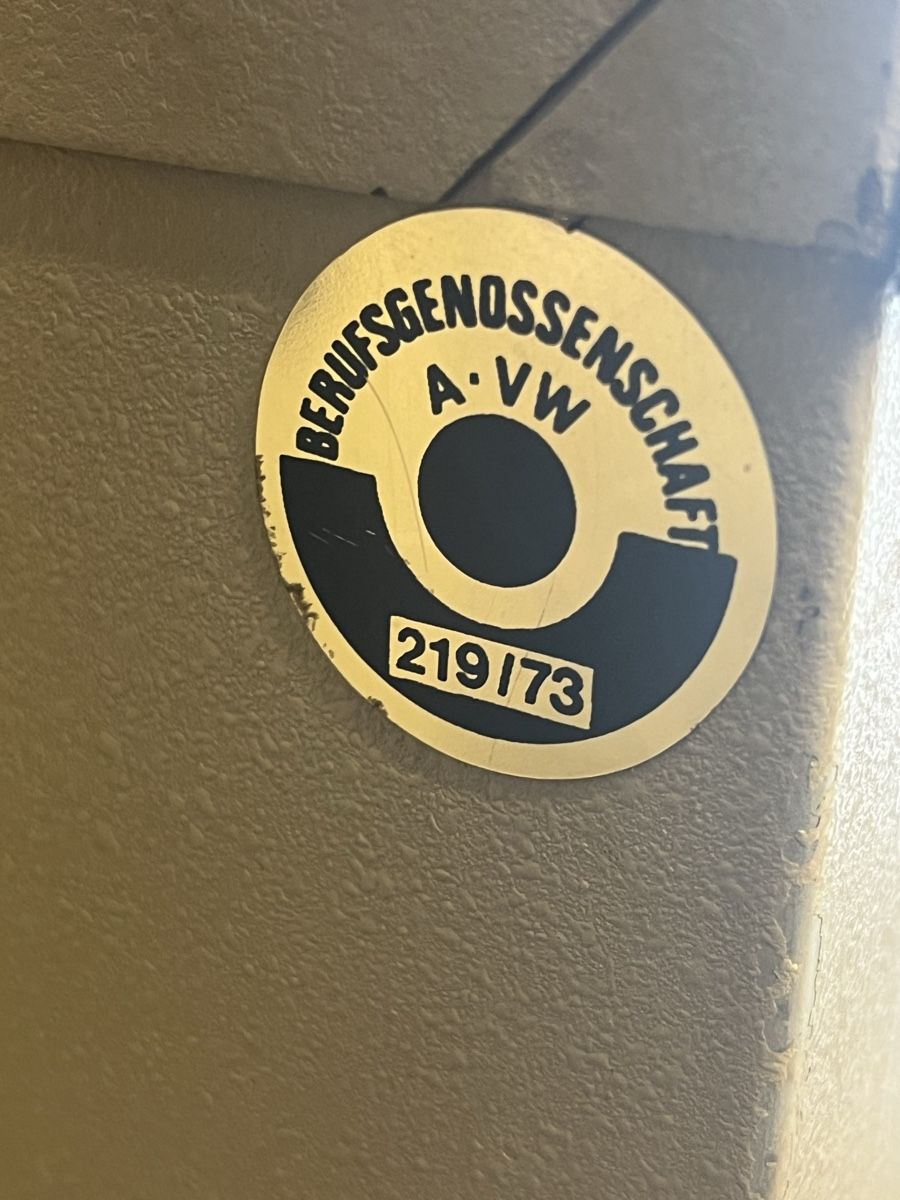 Schränke: Feuerfester Aktenschrank  – Gebraucht aus Neerach von fuz_8d7l 3