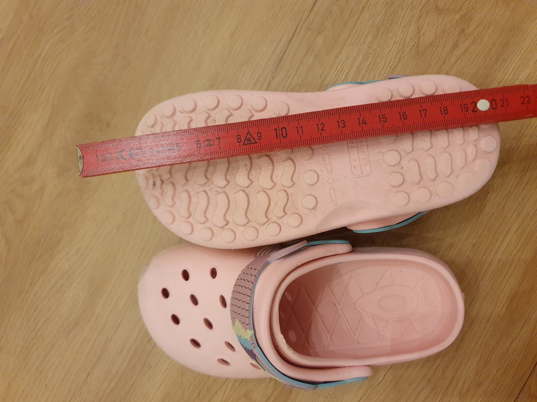 Scarpe per ragazzi: Gummi Clogs, Badeschuhe, Gr. 28, rosa – Usato da Heinrichswil venduto da frankie19860