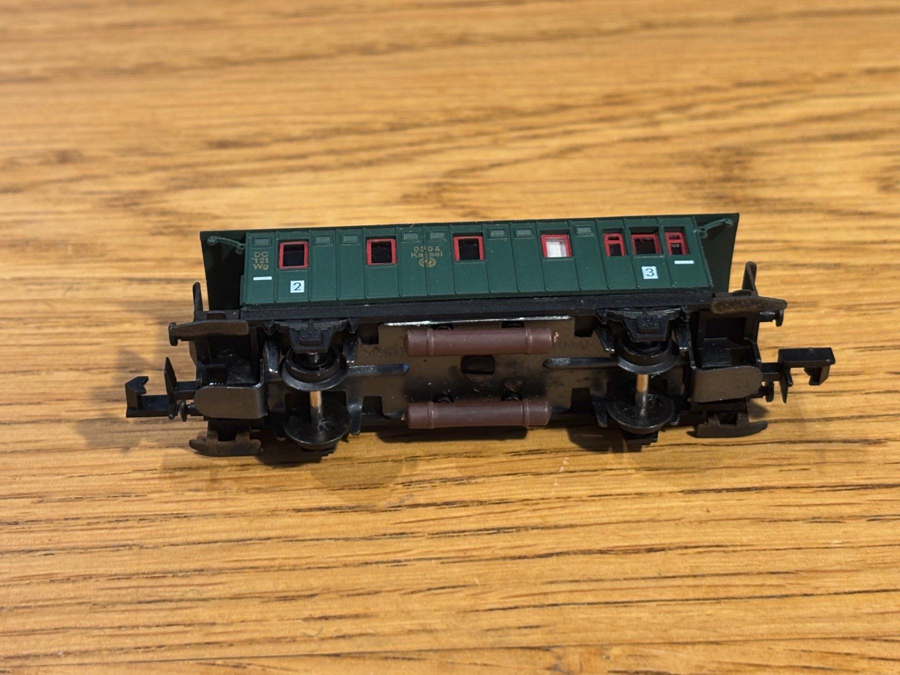 Modelleisenbahnen: e1667: Oldtimer Personenwagen (Spur N) – Gebraucht aus Birsfelden von Birs_25 4