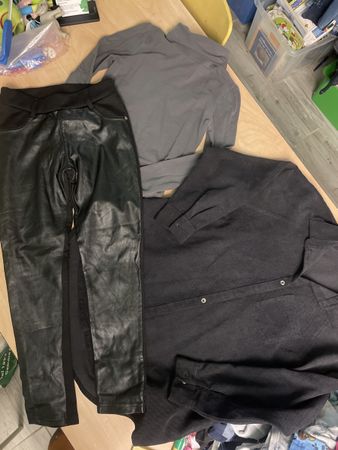 3-teiliges Kleiderset mit Neu H&M Gr. 134