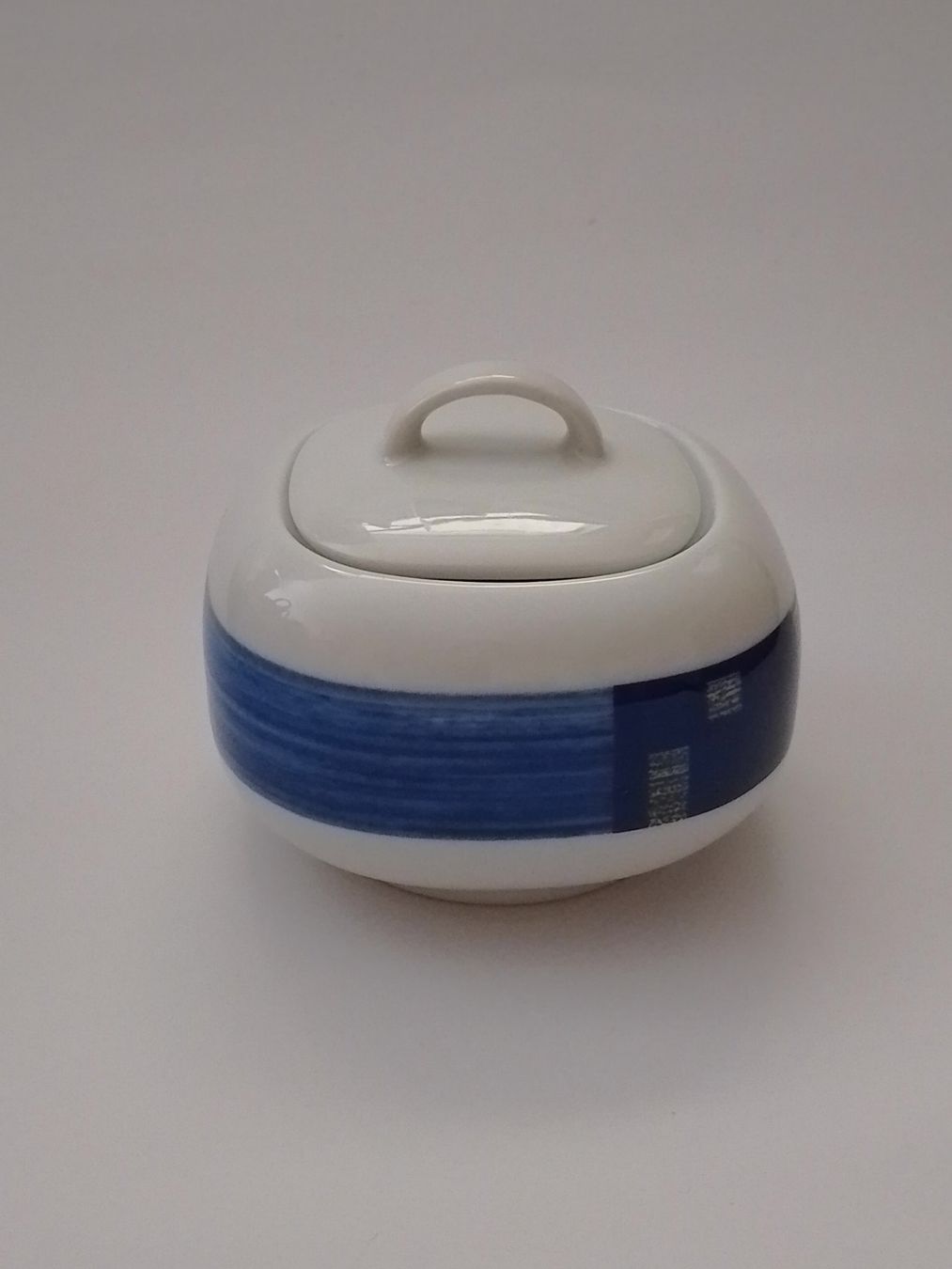 Zuckerdosen: Sucrier en porcelaine – Neu (gemäss Beschreibung) aus Echandens von Gamora32
