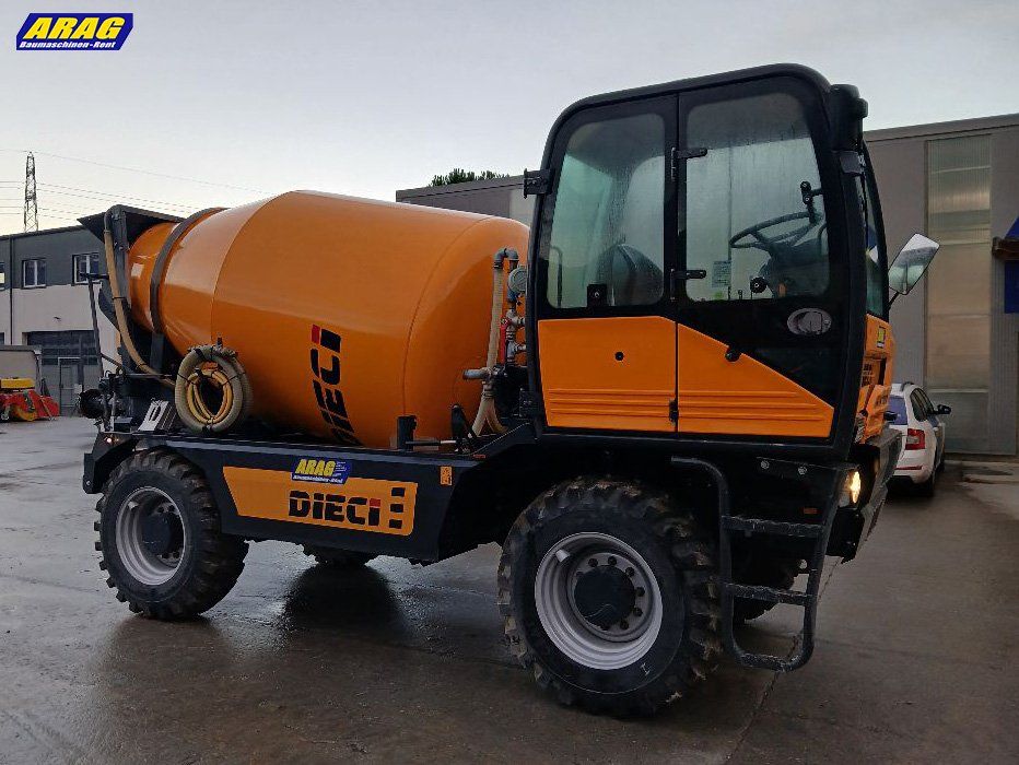 Tutte le macchine: Dieci F7000 Fahrmischer – Usato da Hasle LU venduto da Arag08