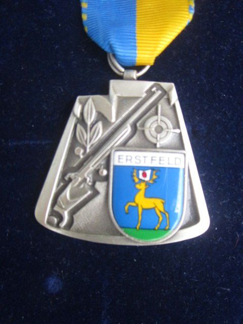 Medaillen: Erstfeld - Jubiläumsschiesse 1979 – Neu (gemäss Beschreibung) aus Luzern von Horoskop1 1