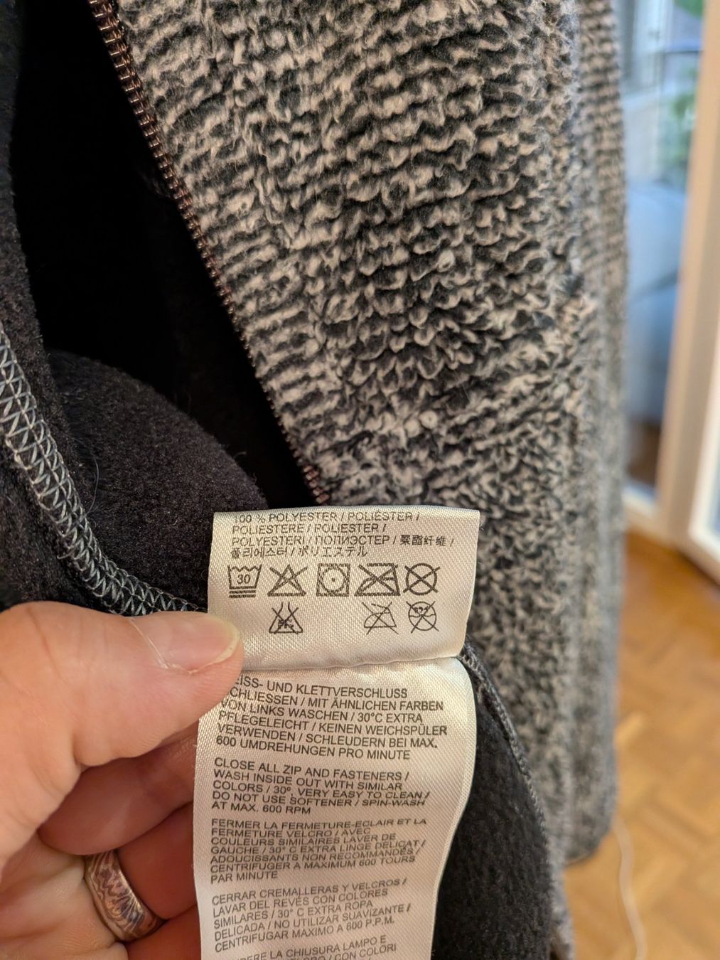 Jack Wolfskin Giacche: Warme Jack Wolfskin Jacke – Usato da Füllinsdorf venduto da pat_68lg 2