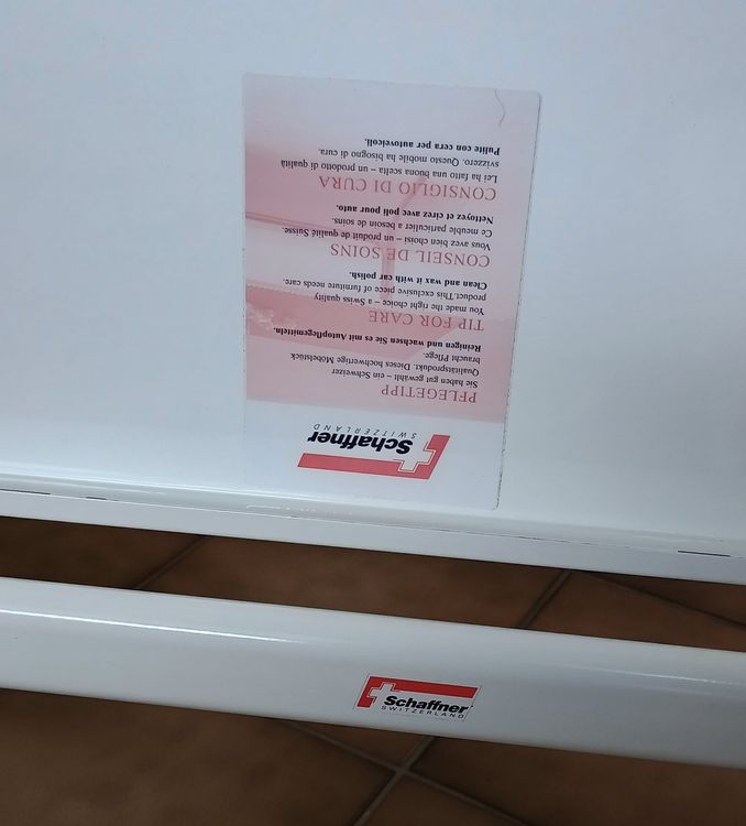 Schaffner Tische: Schaffner Metall-Tisch Weiss, 117 x 70 - in TOP Zustand – Gebraucht aus Dietikon von esOctopus 3