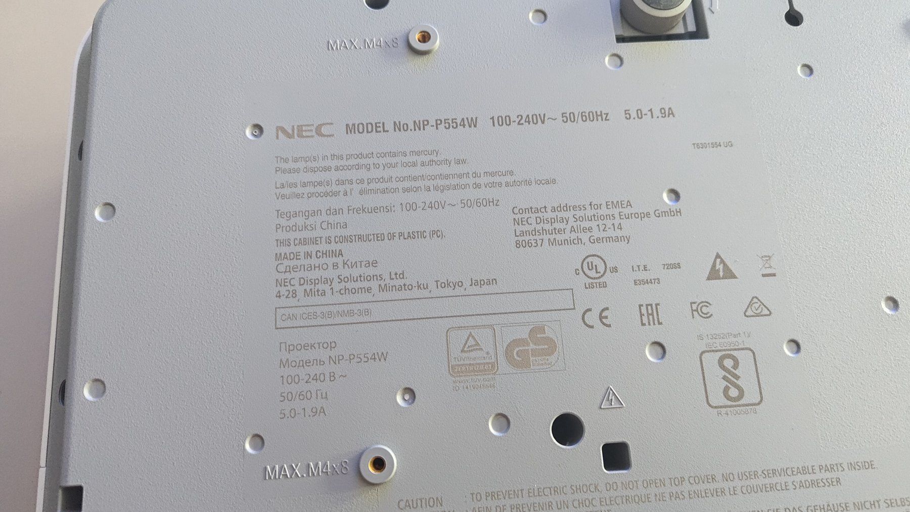 Nec Proiettori: Beamer NEC NP-P554W – Usato da Unterägeri venduto da sumatronic 5