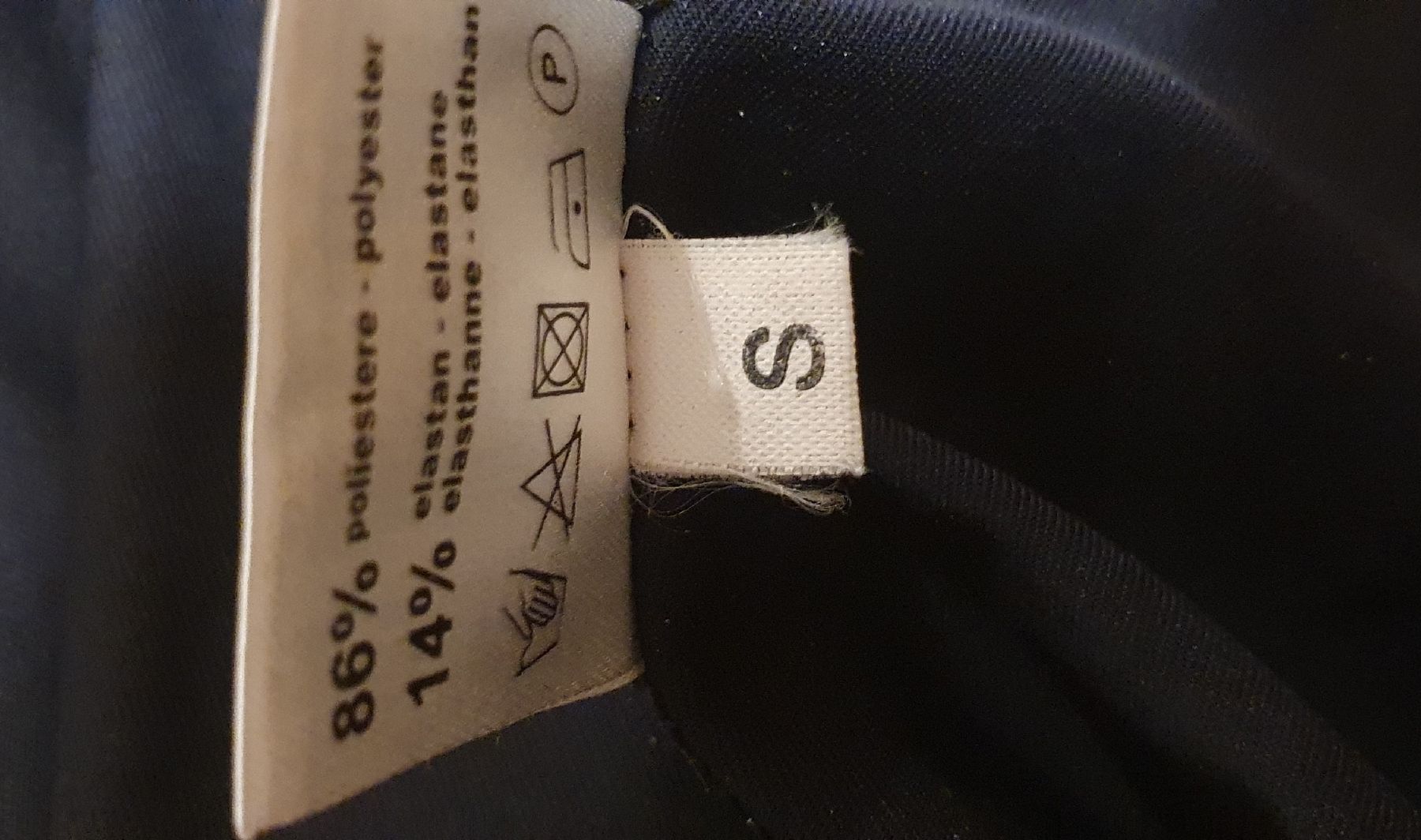 Maglioni & Felpe: Thuono Pullover schwarz/rot mit Raffung. Gr. S – Usato da Wettingen venduto da meriuma 4