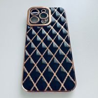 Luxus Schutzhülle Cover Case in Schwarz für iPhone 15 Pro