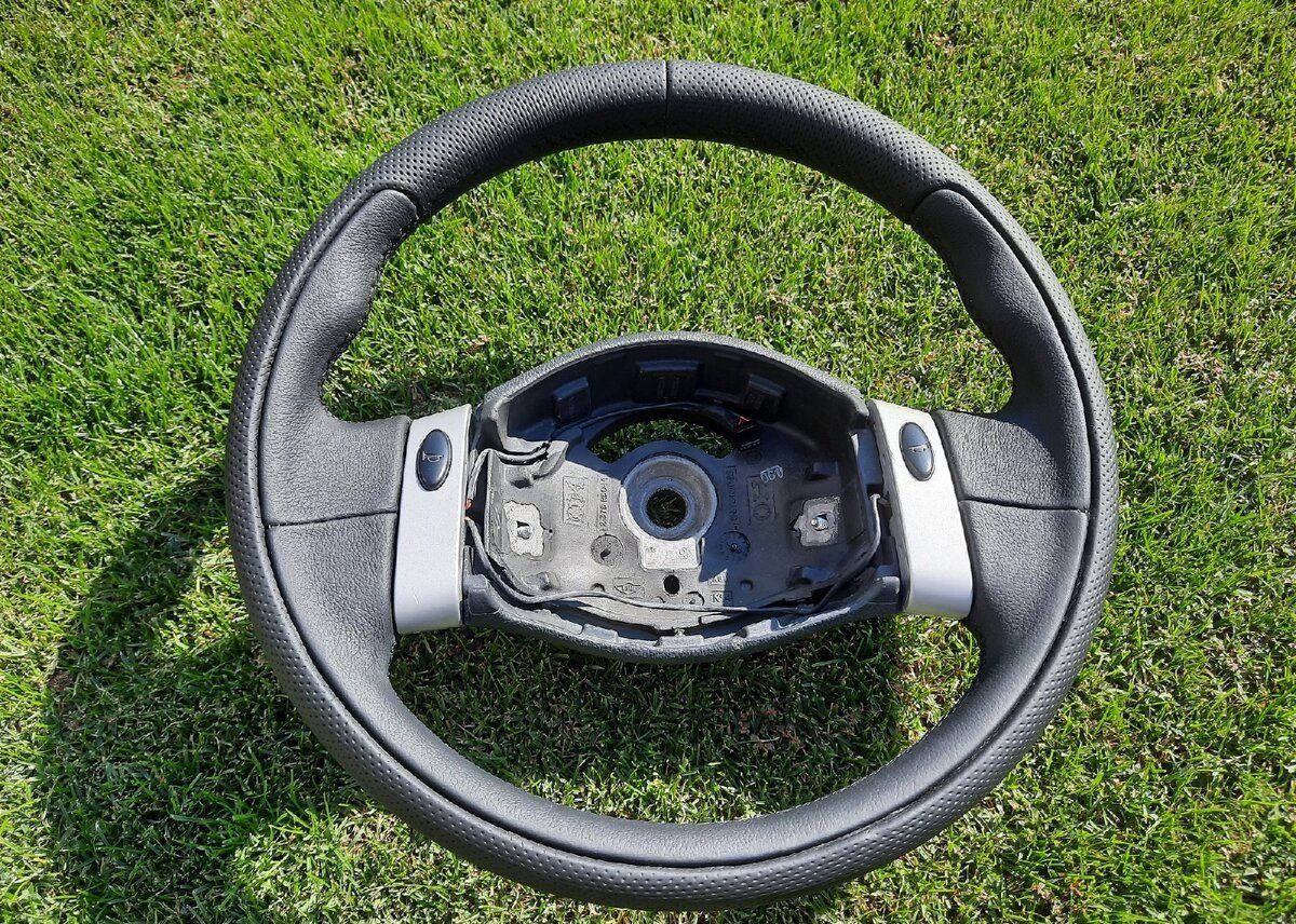 Mini Tutti pezzi di ricambio auto: Neues Leder lenkrad MINI Cooper R50 – Nuovo (secondo la descrizione) da Auw venduto da Neo_z2rq