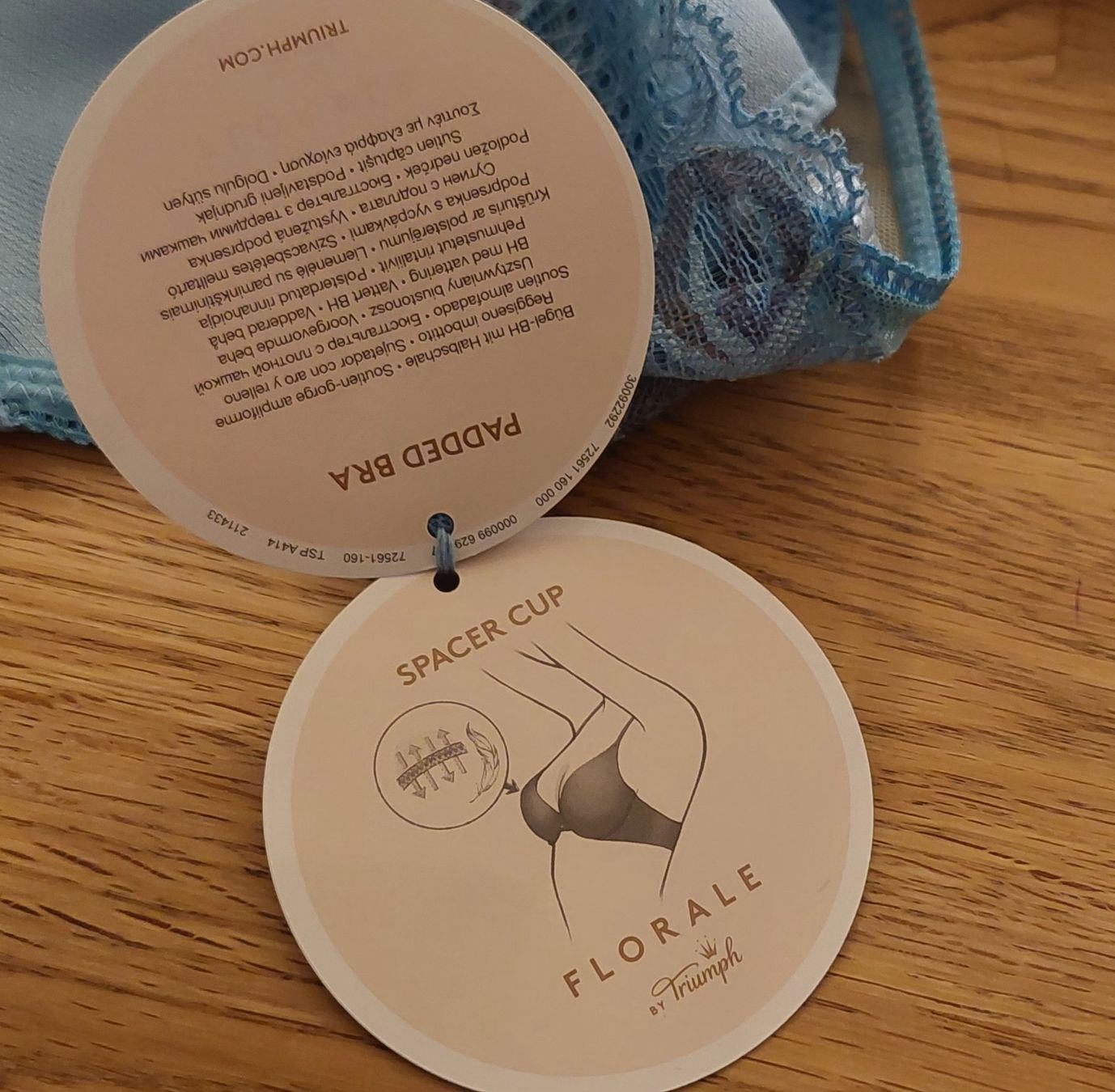 Triumph Sonstige Unterwäsche: Neuer, wunderschöner FLORALE Triumph BH Gr. 70D – Neu und originalverpackt aus Zürich von lehmi1 5