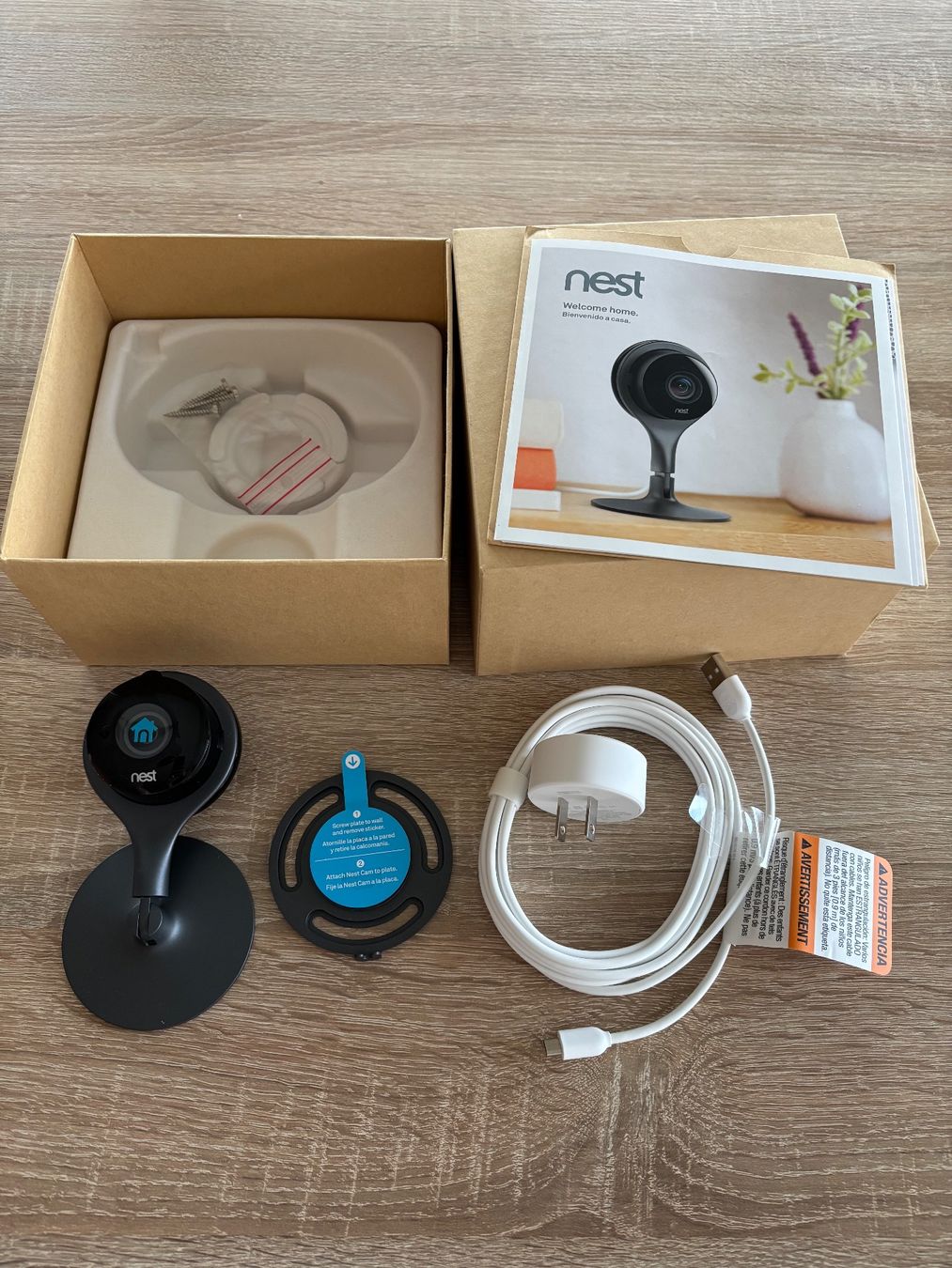 Fotocamera: NEU Nest Cam Indoor Kamera – Nuovo e nell'imballaggio originale da Berikon venduto da Avi85