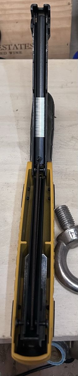 Bostitch Tous les outils: Agrafeuse Bostitch jaune  – D'occasion à zürich par pauloreal 6