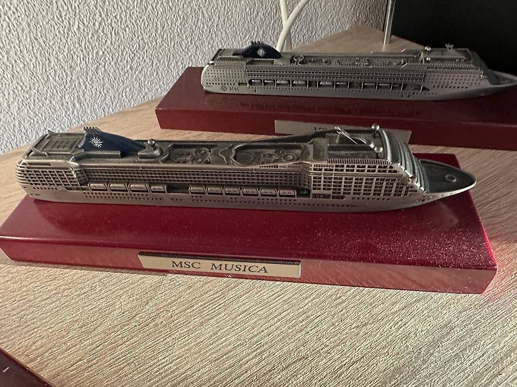 Kit di modellismo & Modellini statici: Schiffsmodelle MSC – Usato da Attiswil venduto da Martin558790 4