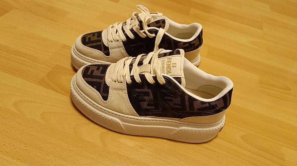 Fendi Scarpe da donna: Fendi Sneakers Women – Usato da Luzern venduto da Pep_Houston 1