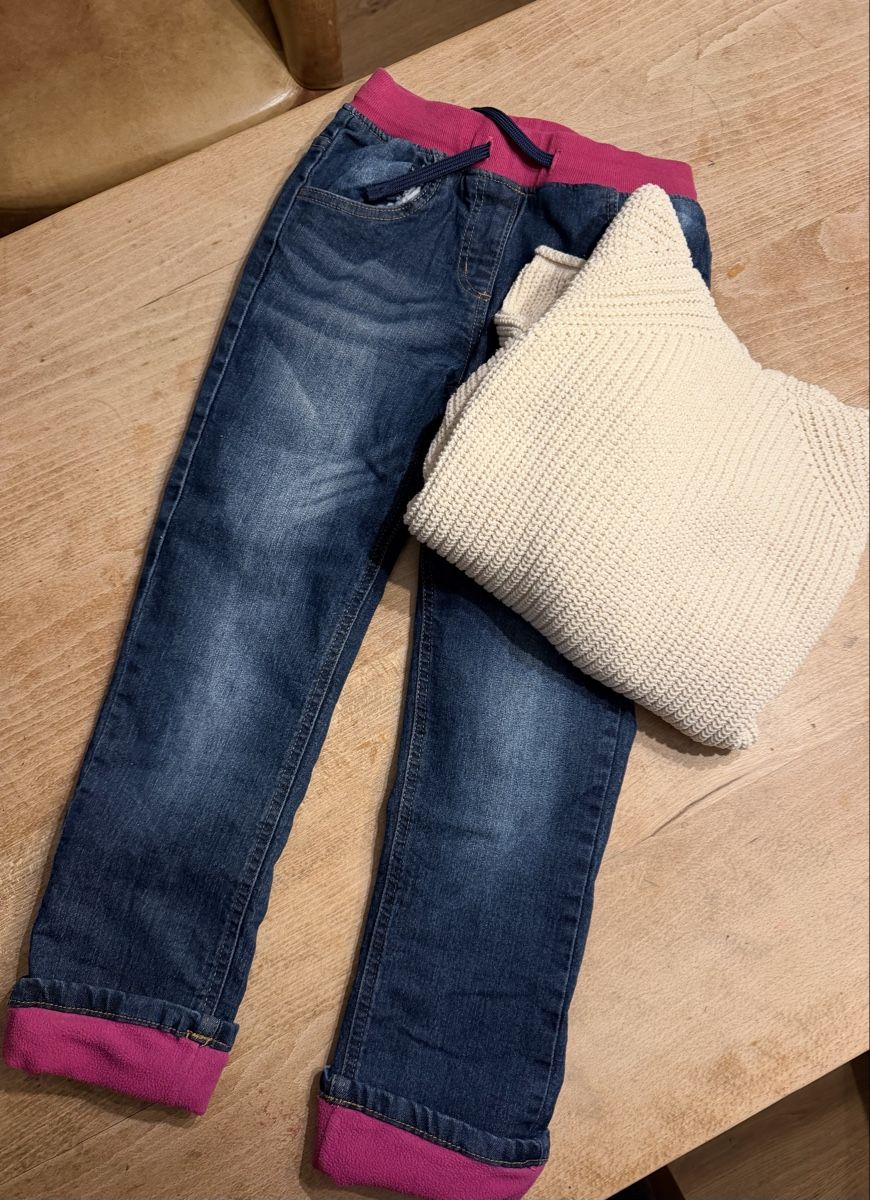 Lotti & Set di vestiti: Thermojeans /Pulli 146 – Usato da Dornach venduto da lavieenroses