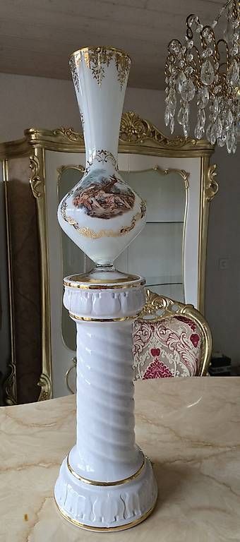 Vase & Récipients: Traumhafte Bauchvase auf Sockel – D'occasion à Kaufdorf par Nati-Nati 3