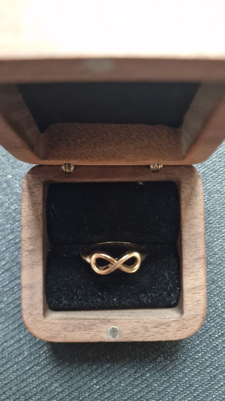Anelli: Ring chromstahl, goldfarbend Grösse 54 – Nuovo (secondo la descrizione) da St.Gallen venduto da Dombidor