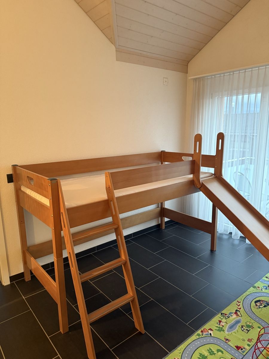 Betten: Hochbett mit Rutsche und Zelt – Gebraucht aus Dörflingen von jos_cc7m 1