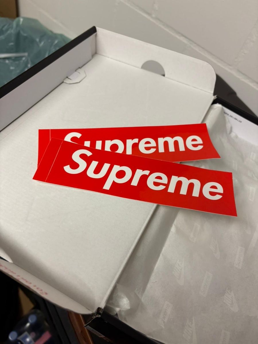 Supreme Scarpe da uomo: Nike Air Force 1 Low Supreme White, US 8 – Nuovo e nell'imballaggio originale da Lengnau BE venduto da deb_8bnt 1