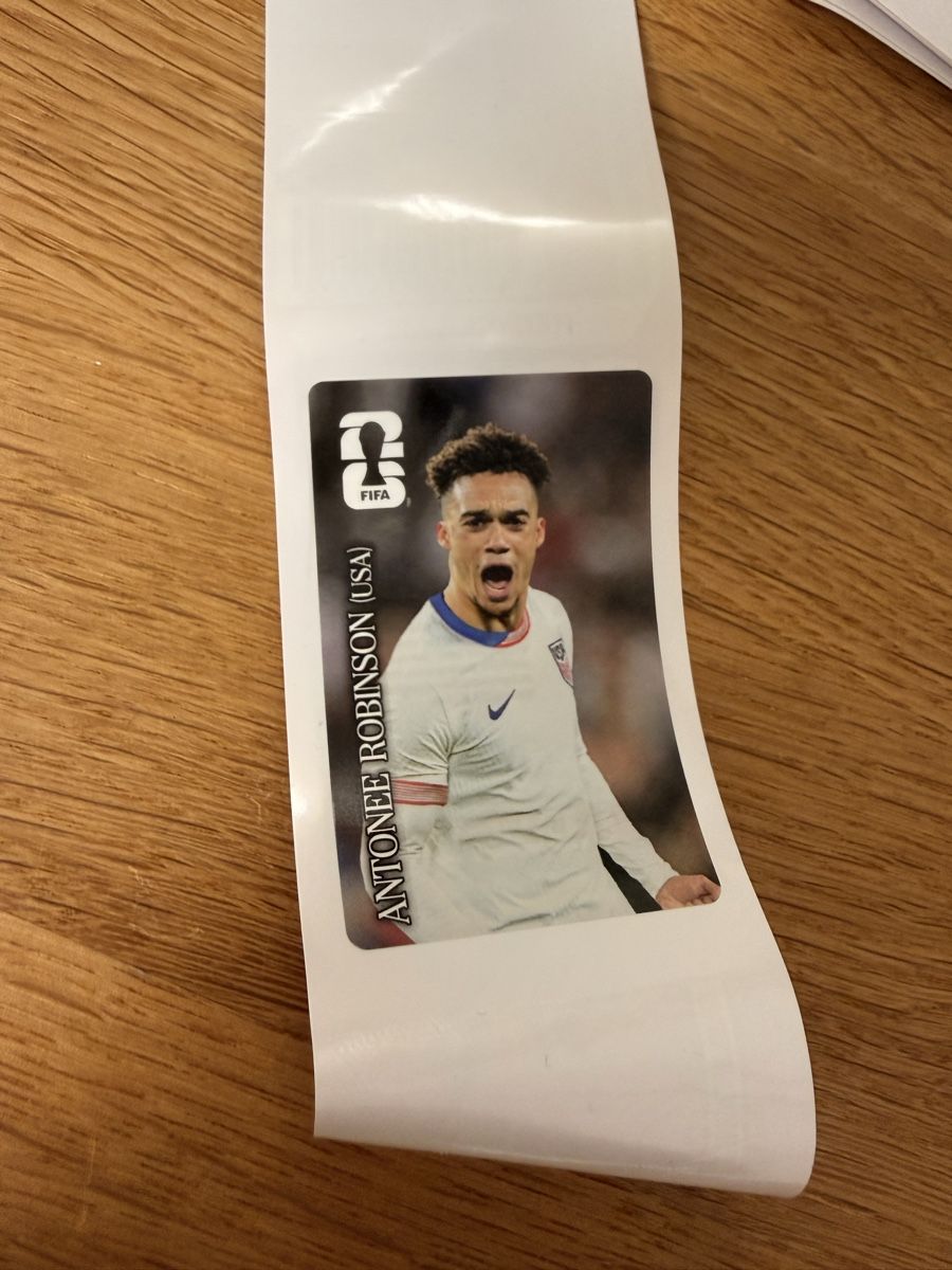 Panini Carte collezionabili: Fussball Sticker Antonee Robinson USA  – Nuovo e nell'imballaggio originale da Dübendorf venduto da Nemo_0