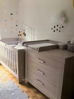 Chambre bébé /enfant TWF – Lit évolutif, armoire et commode