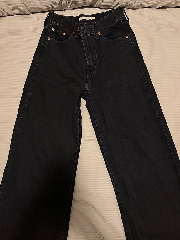Levi's Jeans: Levis Wide Ribcage Jeans – Usato da Basel venduto da nin_qf9l 3