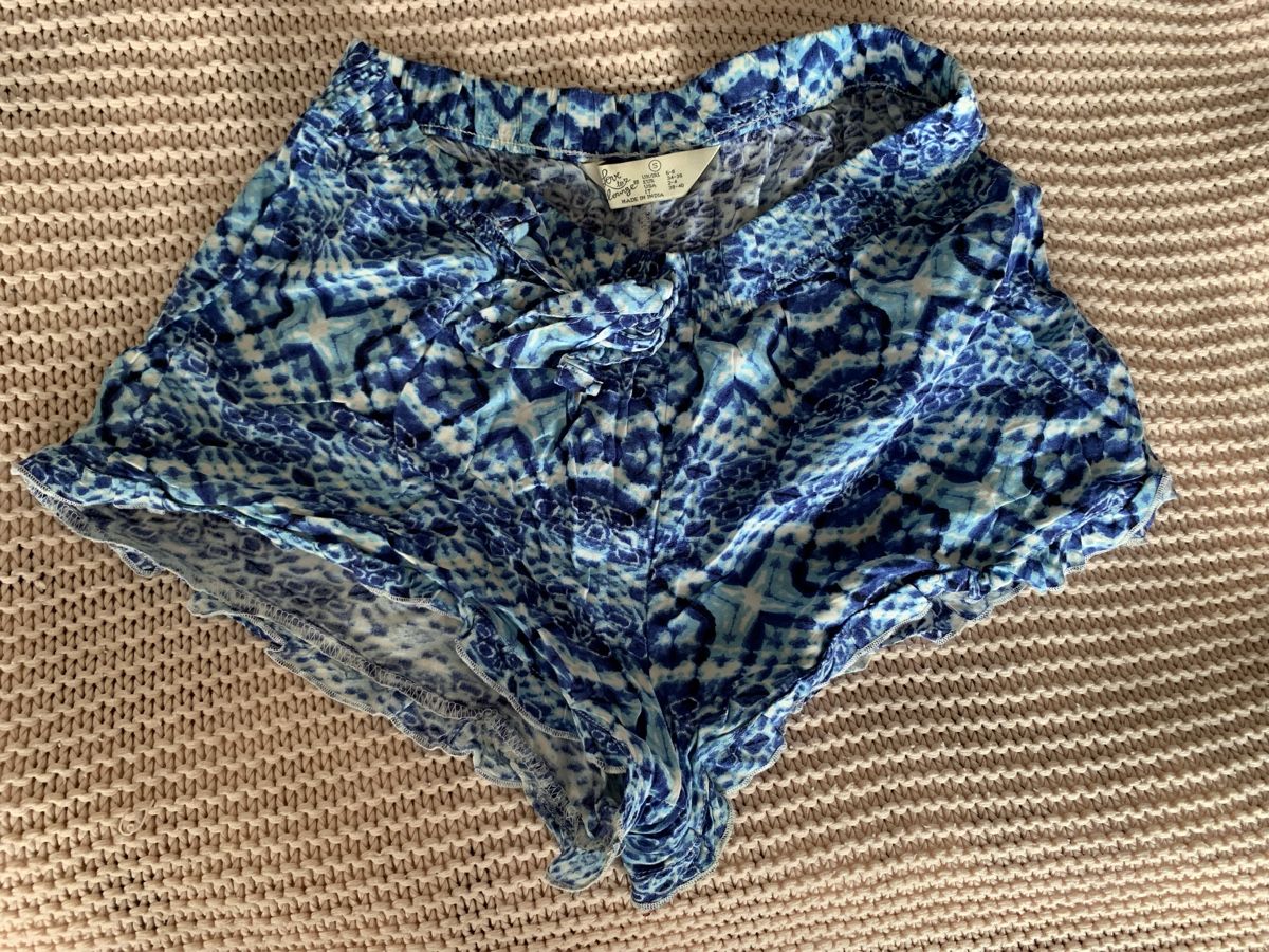 Hosen: Short bleu – Neu (gemäss Beschreibung) aus Montreux von Izapeche811
